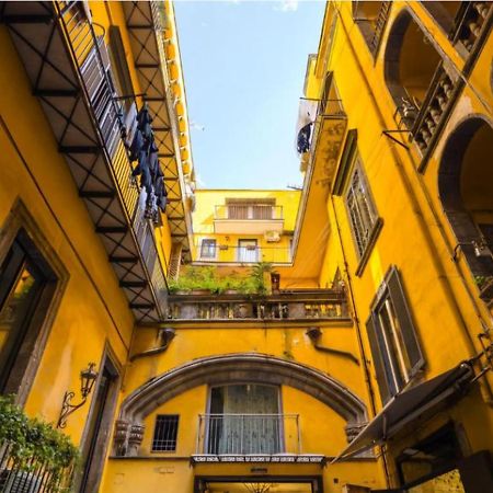 Appartamenti San Gregorio Armeno Naples Luaran gambar