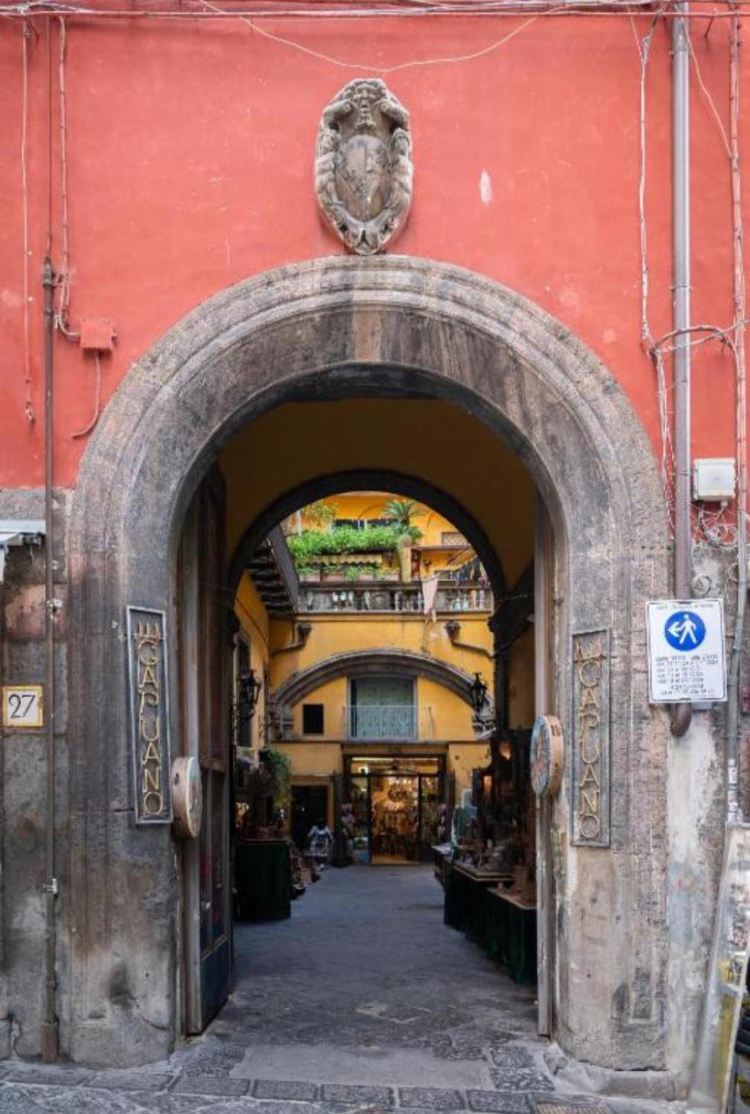Appartamenti San Gregorio Armeno Naples Luaran gambar